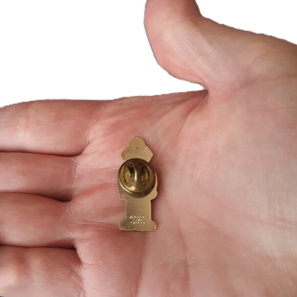 Vintage 1980 Signed Scarecrow Enamel Lapel Brooch Pin Halloween Fall Anytime - Picture 3 of 4